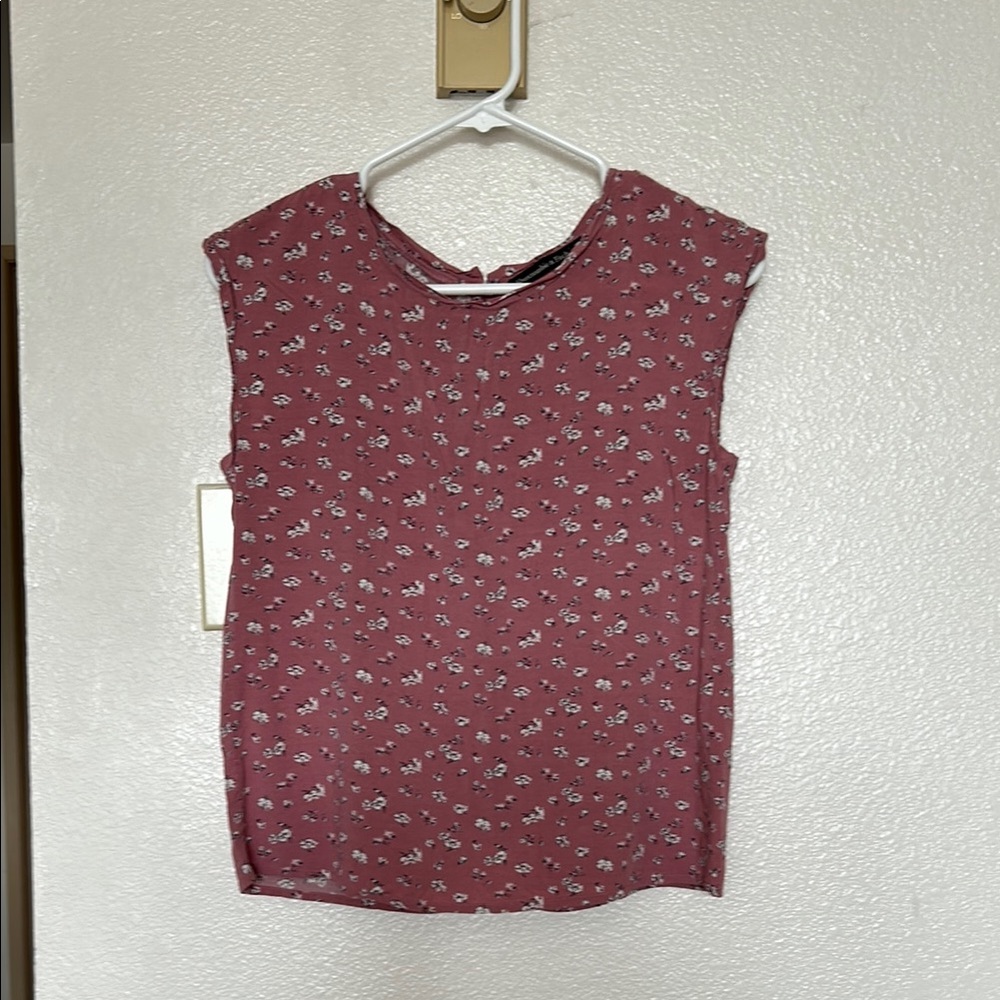 Abercrombie & Fitch Floral Pink, White, Black Sleeveless Boxy Muscle Top, XS
